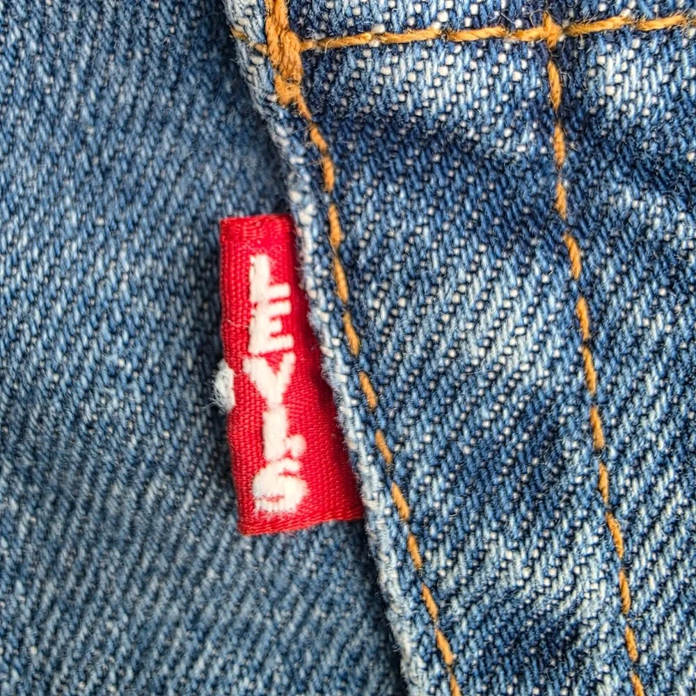 Levis 541 Athletic Taper Jeans Mens 36x28 Medium Wash Blue Denim BIG E